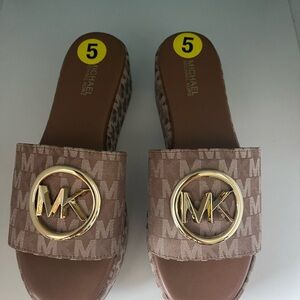 NEW Michael Kors slide